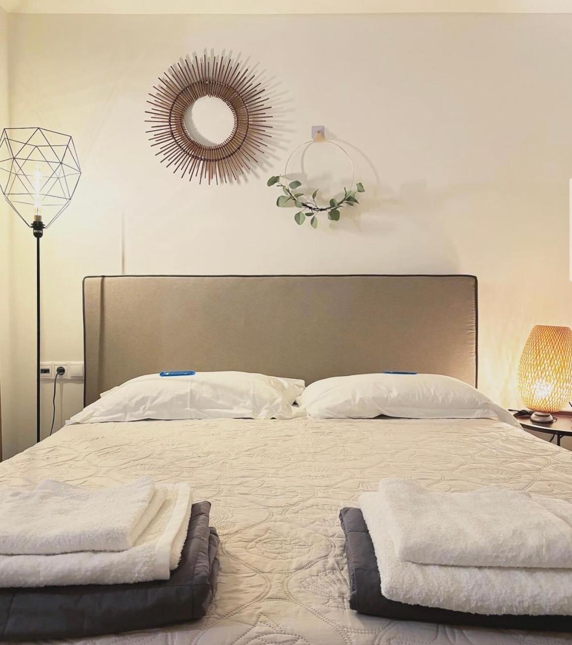 Liakada Guest House Артемида Екстериор снимка